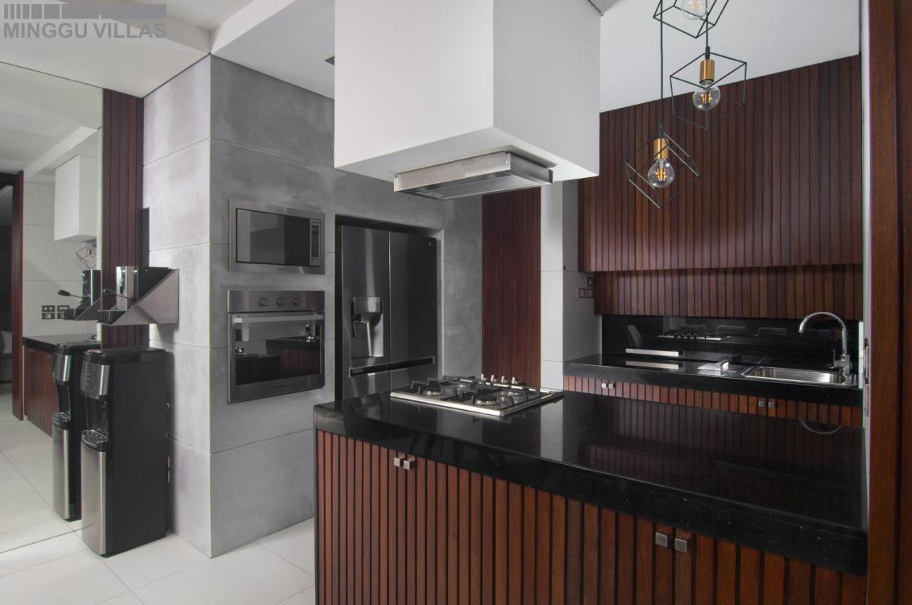 8br Jumis - Minggu Seminyak (Bali)